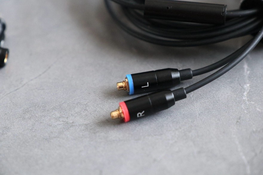 性价比高的mmcx接口耳机,高端耳机mmcx