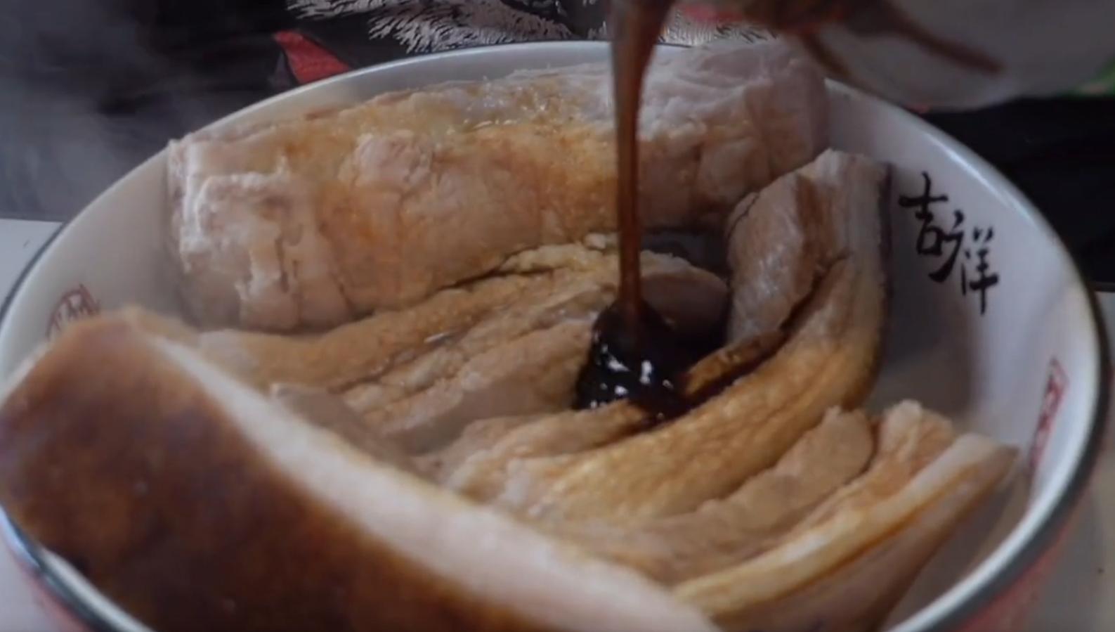 胖猴仔满脸黑斑,胖猴仔身体发黑