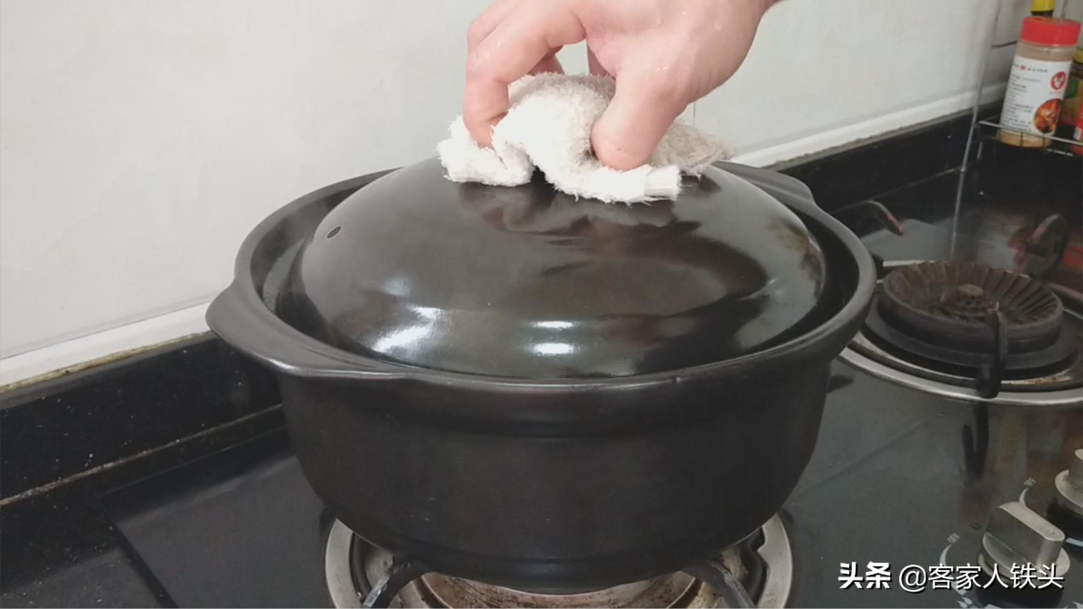 猪脚想要好吃，不要乱加大料做，手把手教你做一锅，吃一次就爱上