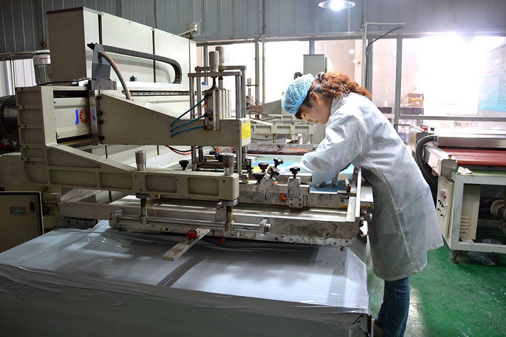 装饰玻璃种类,常用的装饰玻璃的主要特点