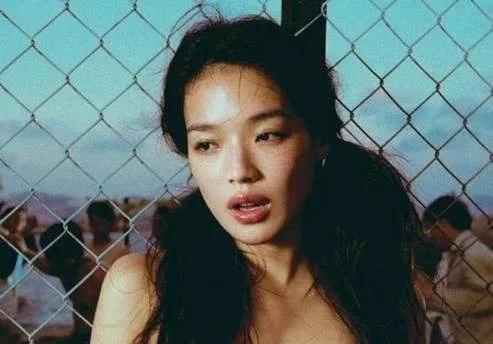 舒淇跟冯德伦的写真照,舒淇出道绯闻