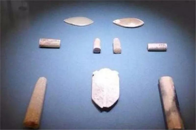 汉代玉的主要特征是什么,汉代玉打孔特点