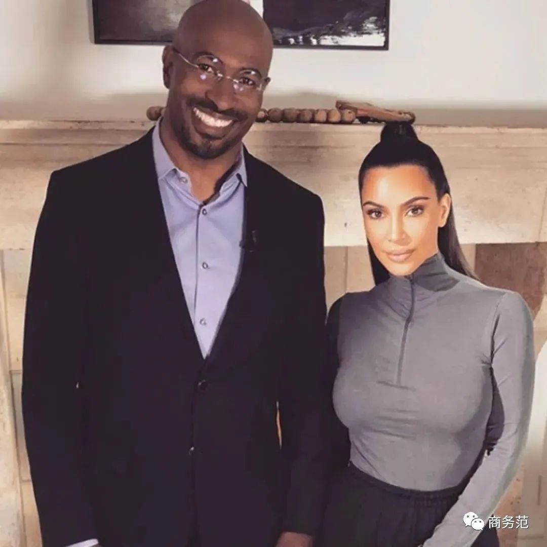 侃爷卡戴珊离婚后合体,卡戴珊什么时候跟侃爷闹分手的