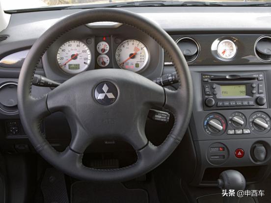 三菱老款欧蓝德evo版本,三菱欧蓝德前世今生