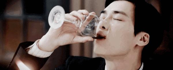 《红楼梦》的细枝末节中，隐藏着泼天富贵