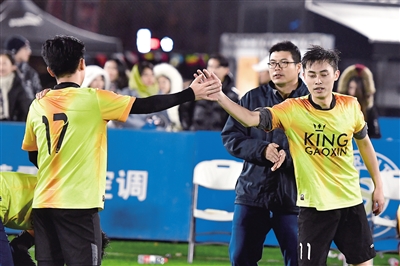 甩开键盘秒变“足球男神”！围观2018天府软件园第三届五人制足球赛