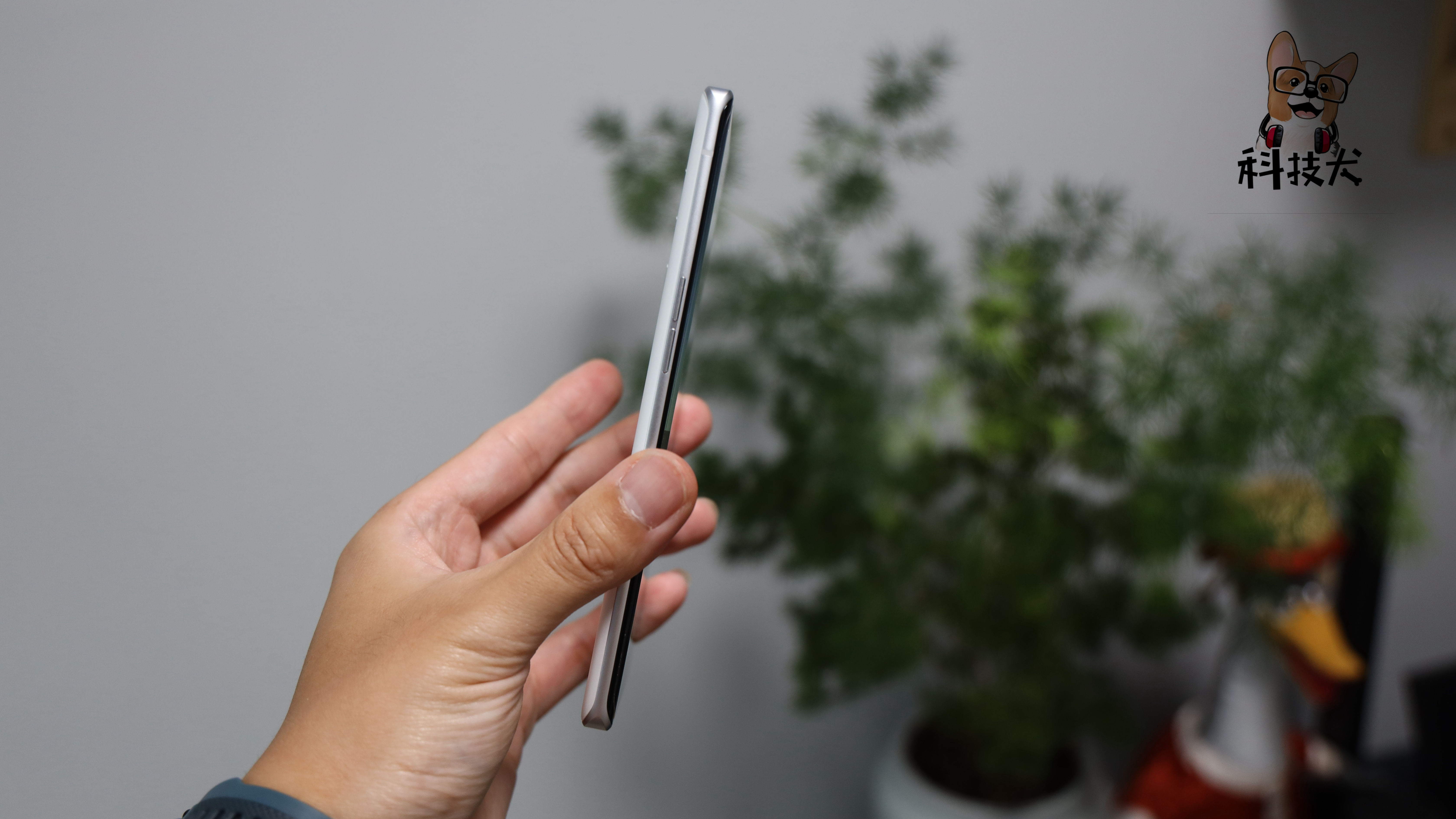 realme真我gt大师版白色开箱,realme真我gt大师探索版测评