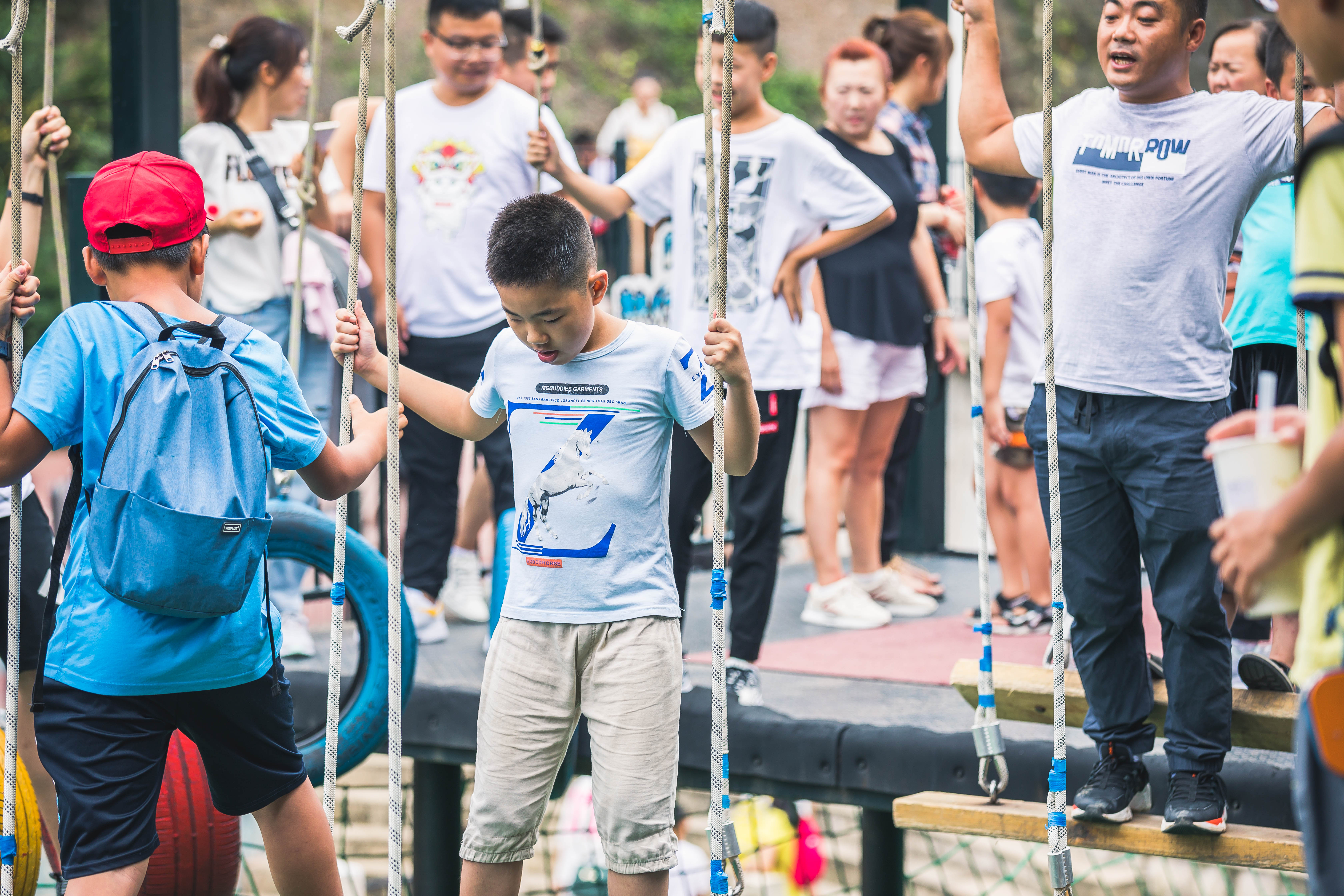 第一次去重庆奥陶纪应该怎样玩？真如抖音上那么刺激？亲自试试吧