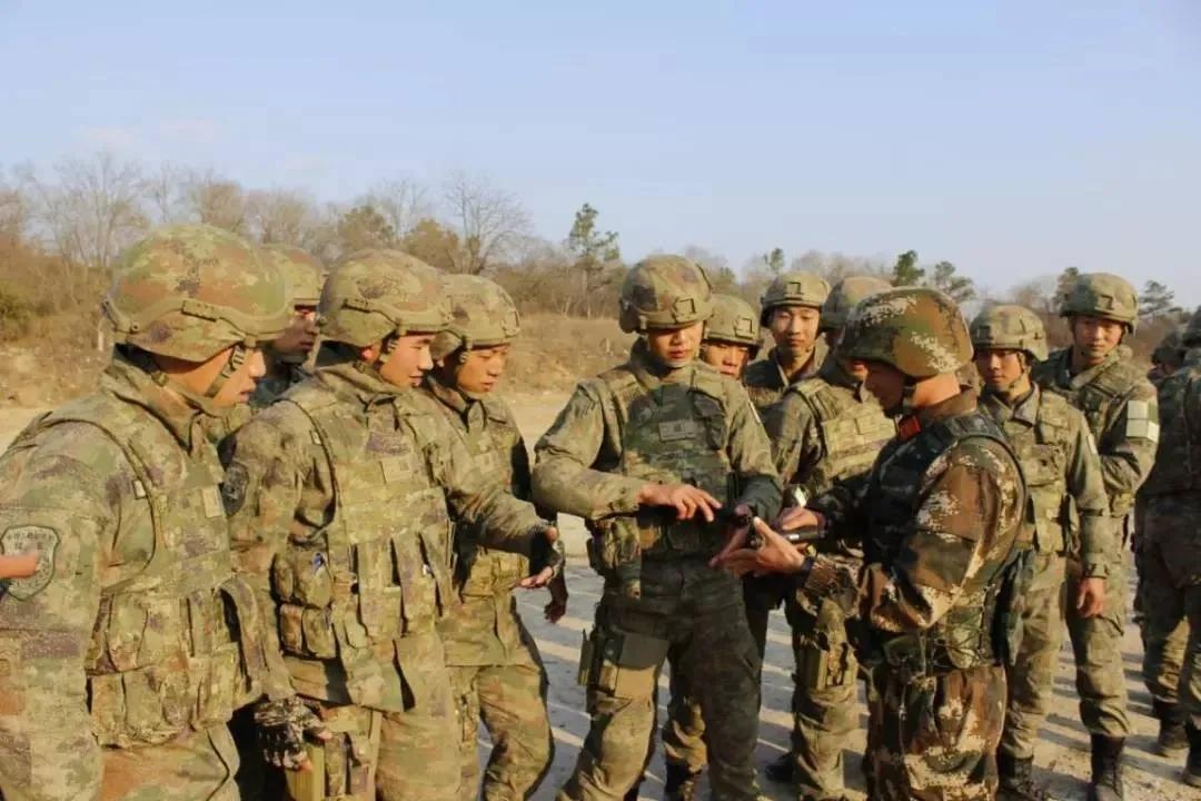 解放军装备防弹衣,采购140万件防弹衣寓意什么