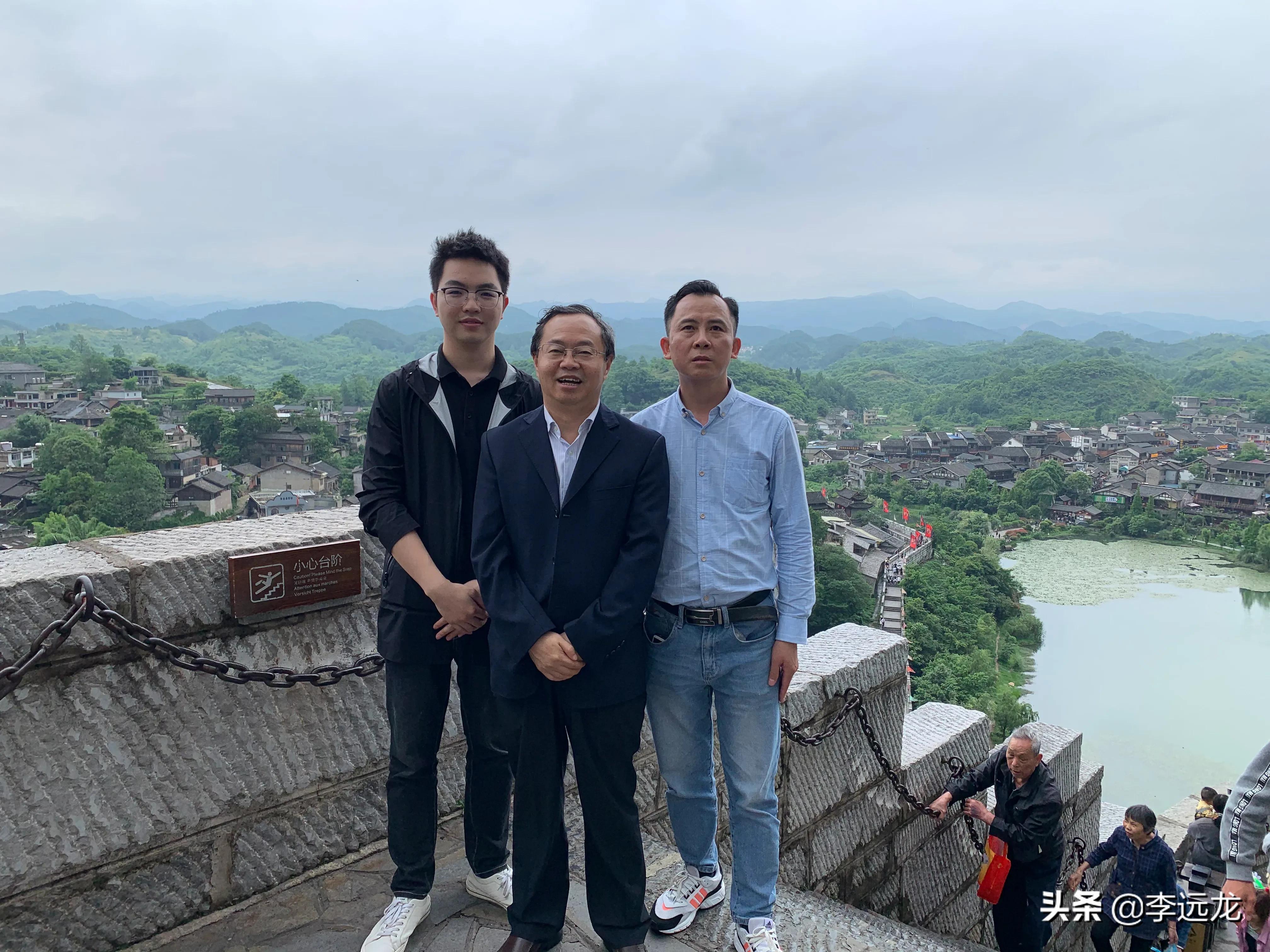 青岩古镇卤猪脚老字号,青岩古镇卤猪脚团购