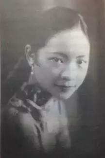 民国头号名媛，宋子文追求她，被拒绝，美丽一生，却活得风轻云淡