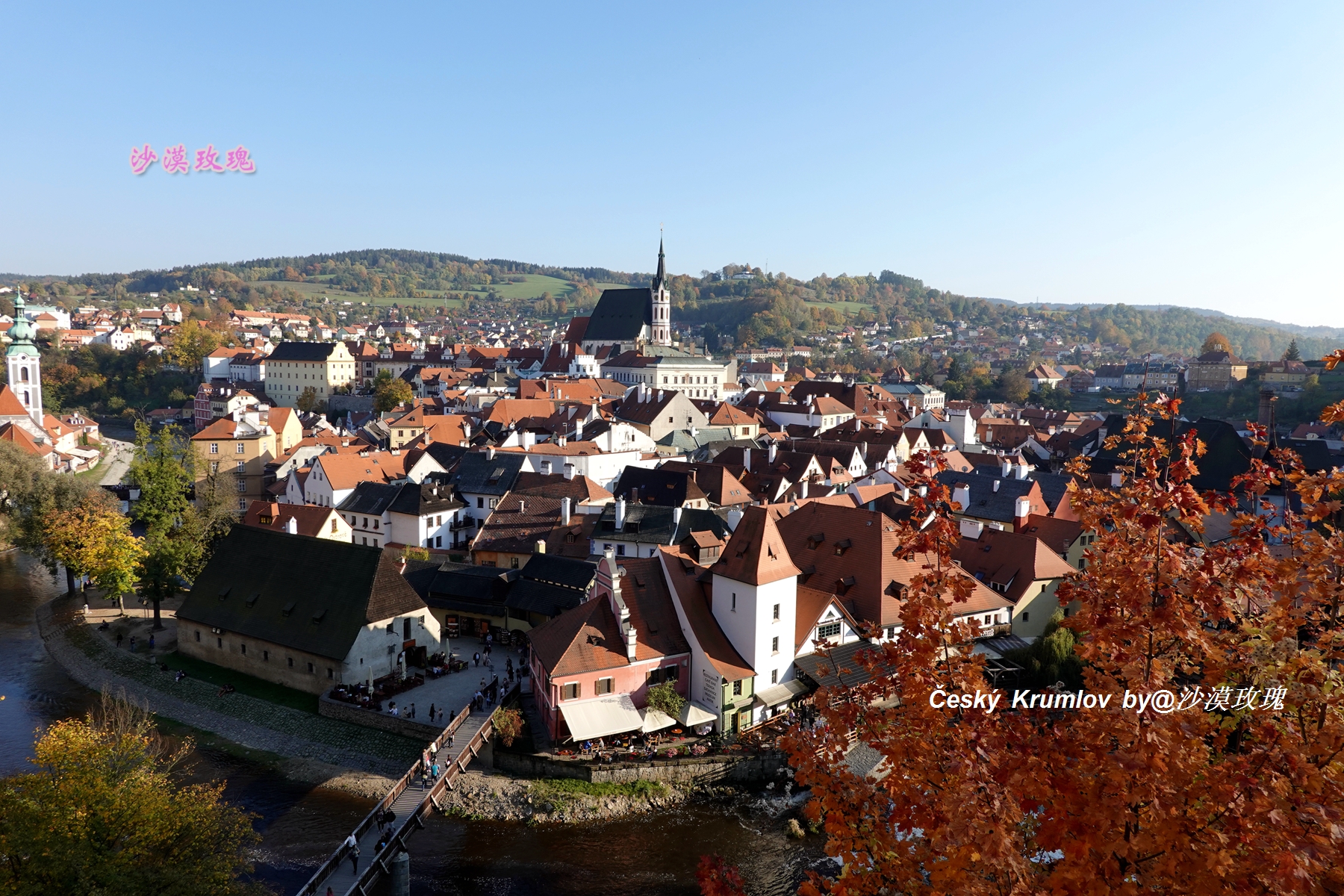在有“捷克的丽江”之称的小镇,寻觅五瓣玫瑰的芳香