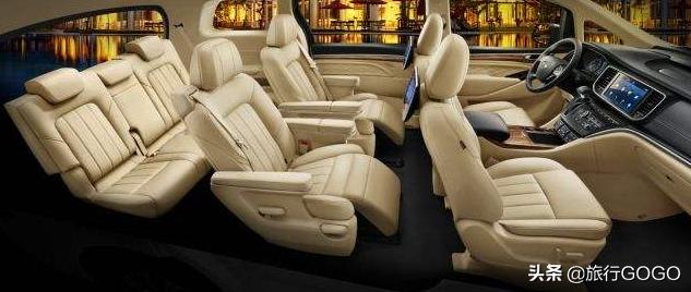 家有六口人，小轿车只有五座，节日想一起自驾游，怎么办？