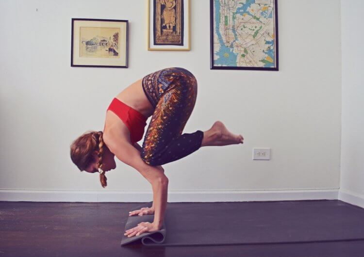 手腕受伤了怎么练肩,手受伤了怎么练瑜伽