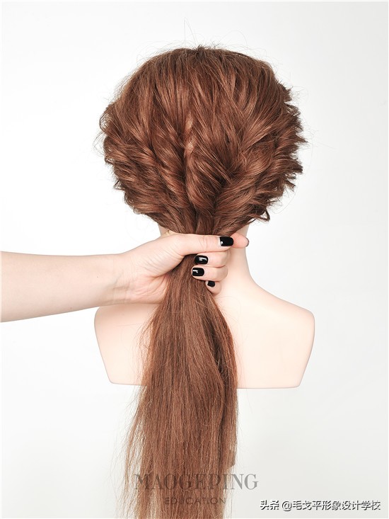 复古气质优雅发簪盘发,优雅气质新娘盘发