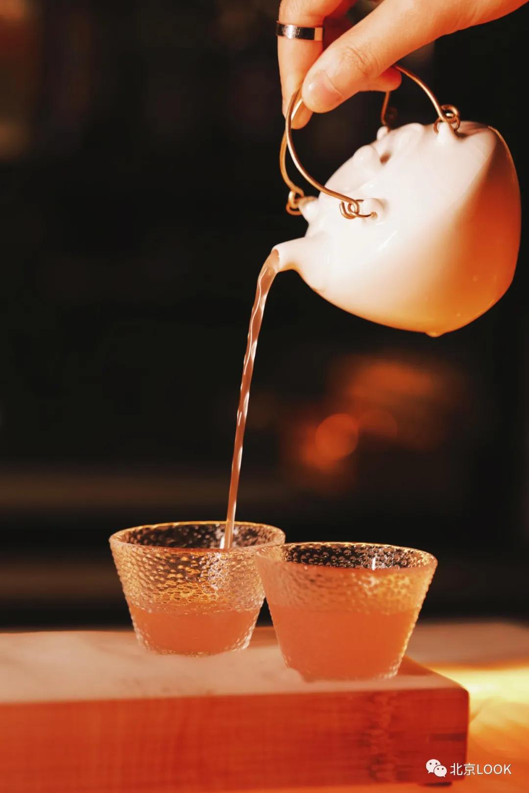 国贸旁边的楼顶酒吧,国贸下的酒