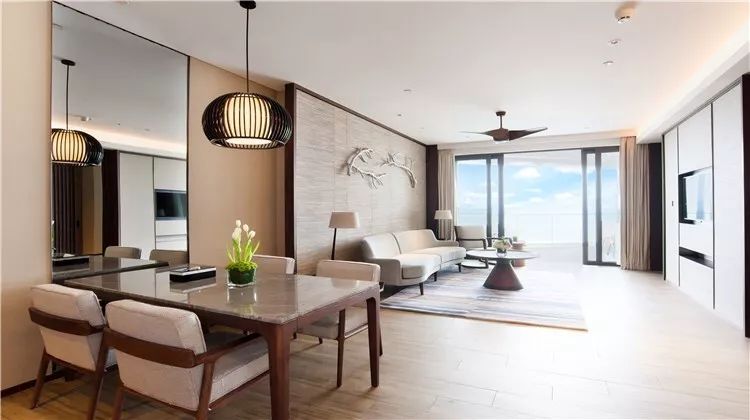 这才是真正意义上的豪华邮轮,号称全球顶级豪华邮轮