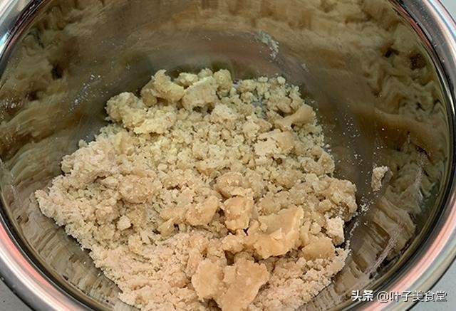 不用烤箱家庭版绿豆酥饼,不用烤箱的绿豆饼制作全过程