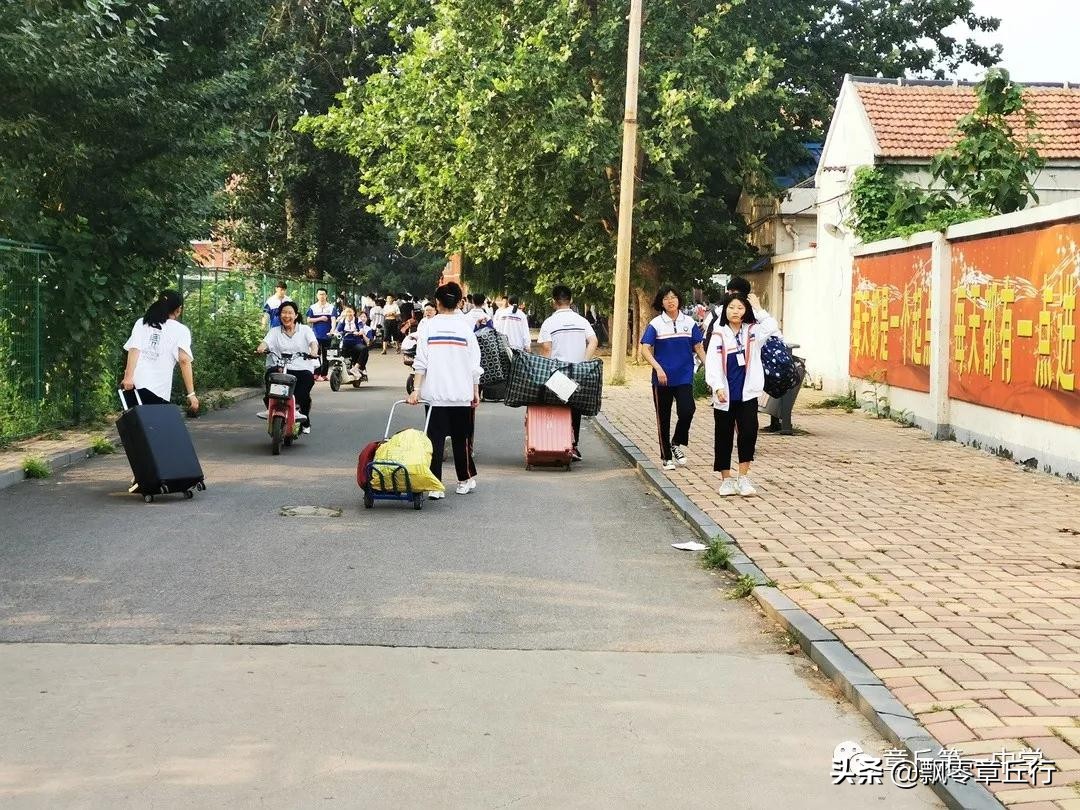 章丘古老的中学在哪里,章丘第一中学搬迁吗