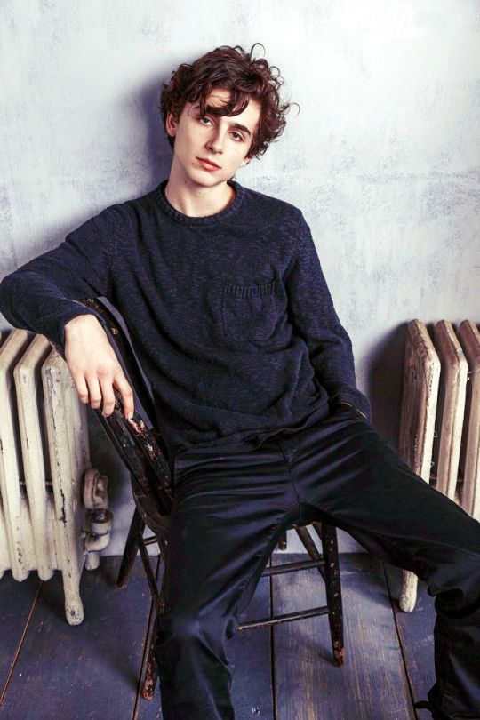 天生一张“落寞”王子的脸,奶里奶气的卷发是上辈子拯救了天使?