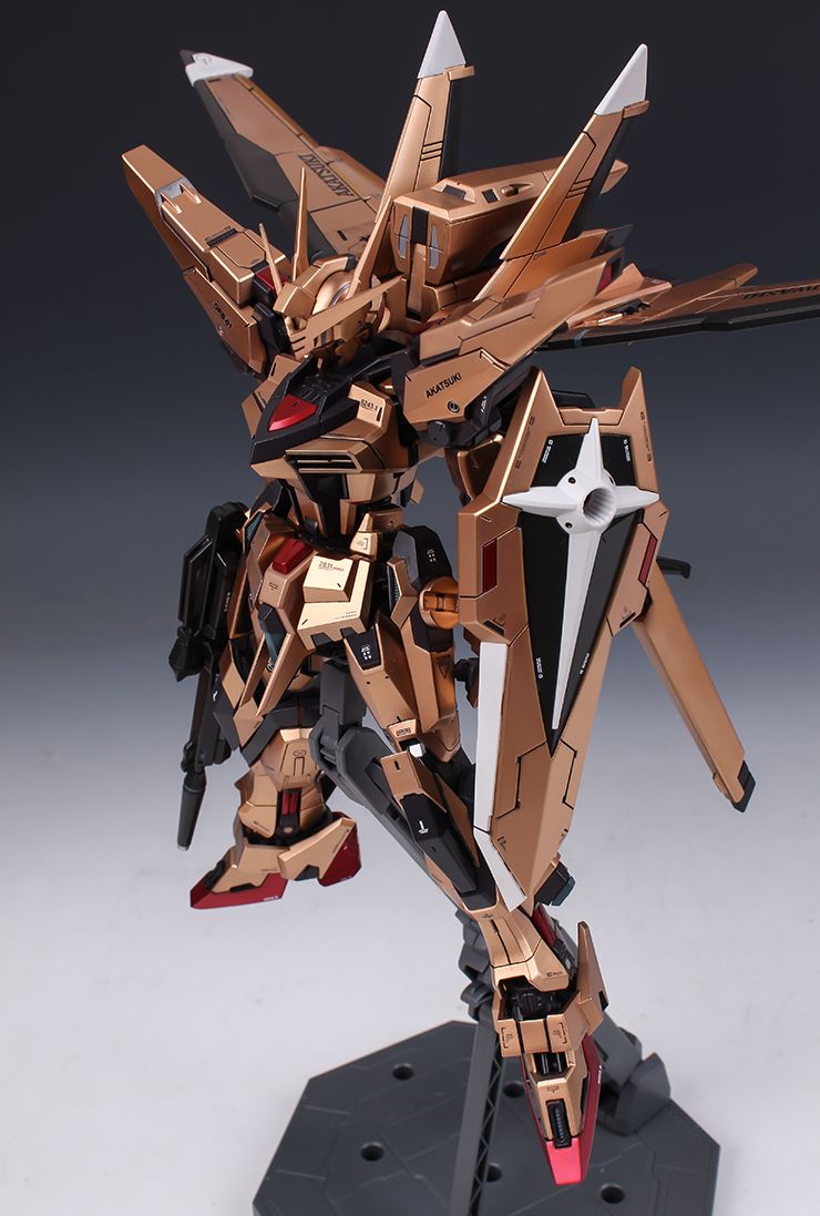 佳作:瘦脸神技,黄金拂晓高达改造