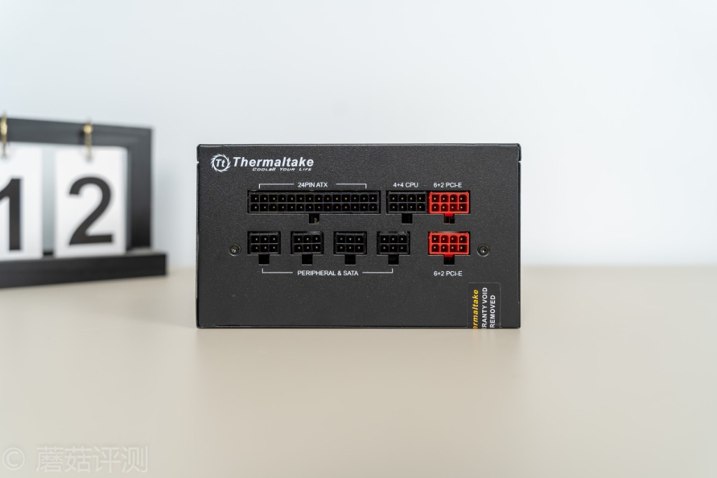 ttgt550金牌全模组电源,tt半模组电源550w