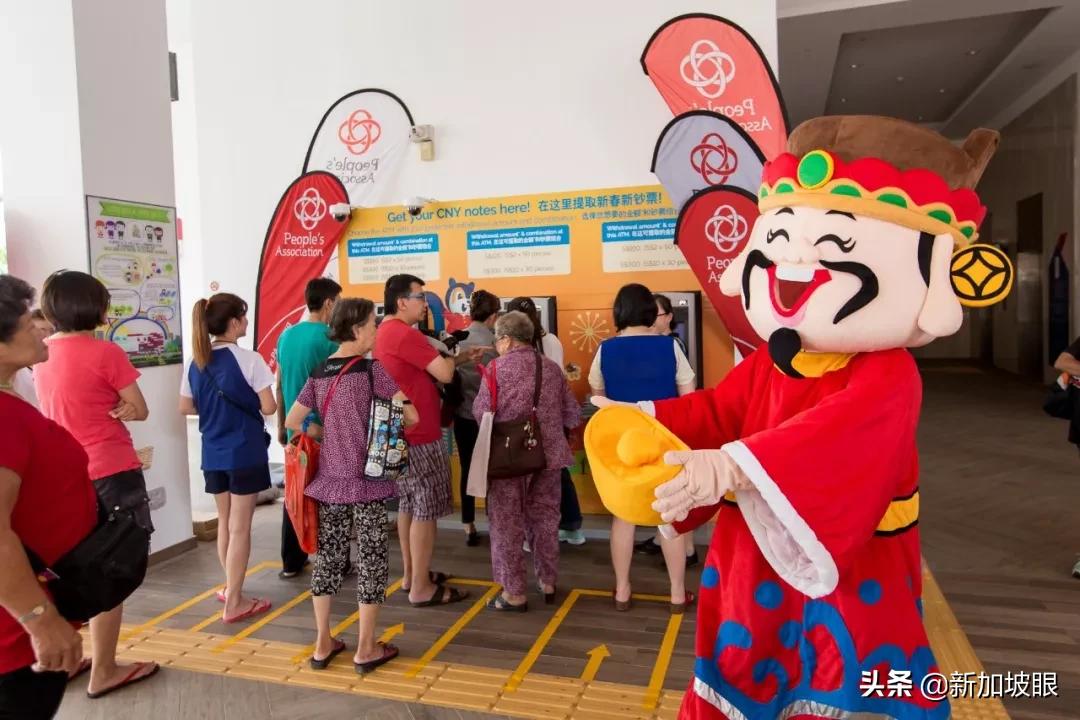单身狗发红包“不吉利”，见人送橘子，新加坡春节规矩这么多