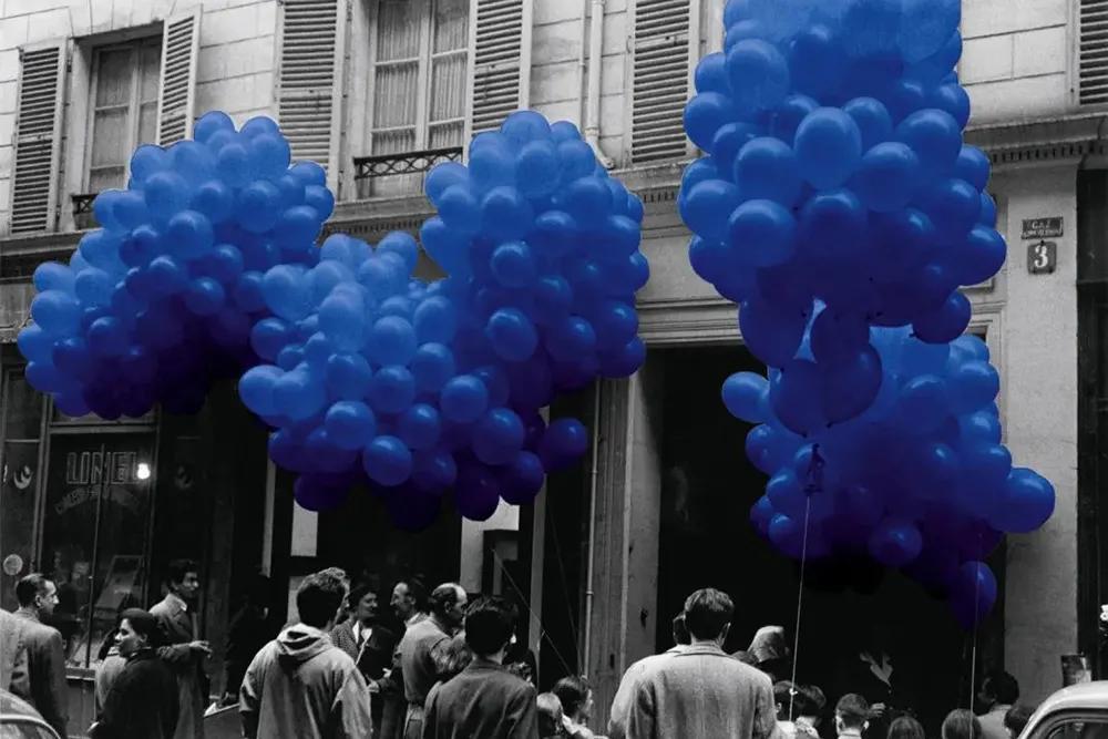 2021大火的克莱因蓝，该用什么浴室挂件搭配？