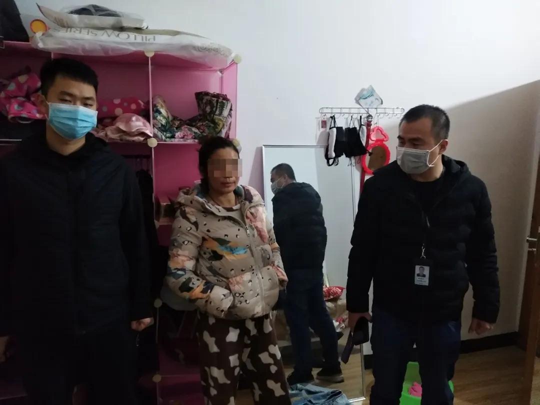 无语|桂林一男子砸钱在网上交的“美少女”女友竟是同城近50岁的“大妈”