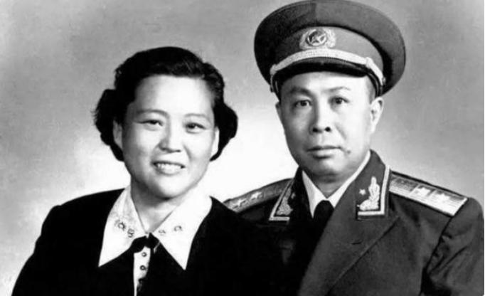 1950年抗美援朝,彭德怀点名66军参战,毛主席:让肖新槐到北京来