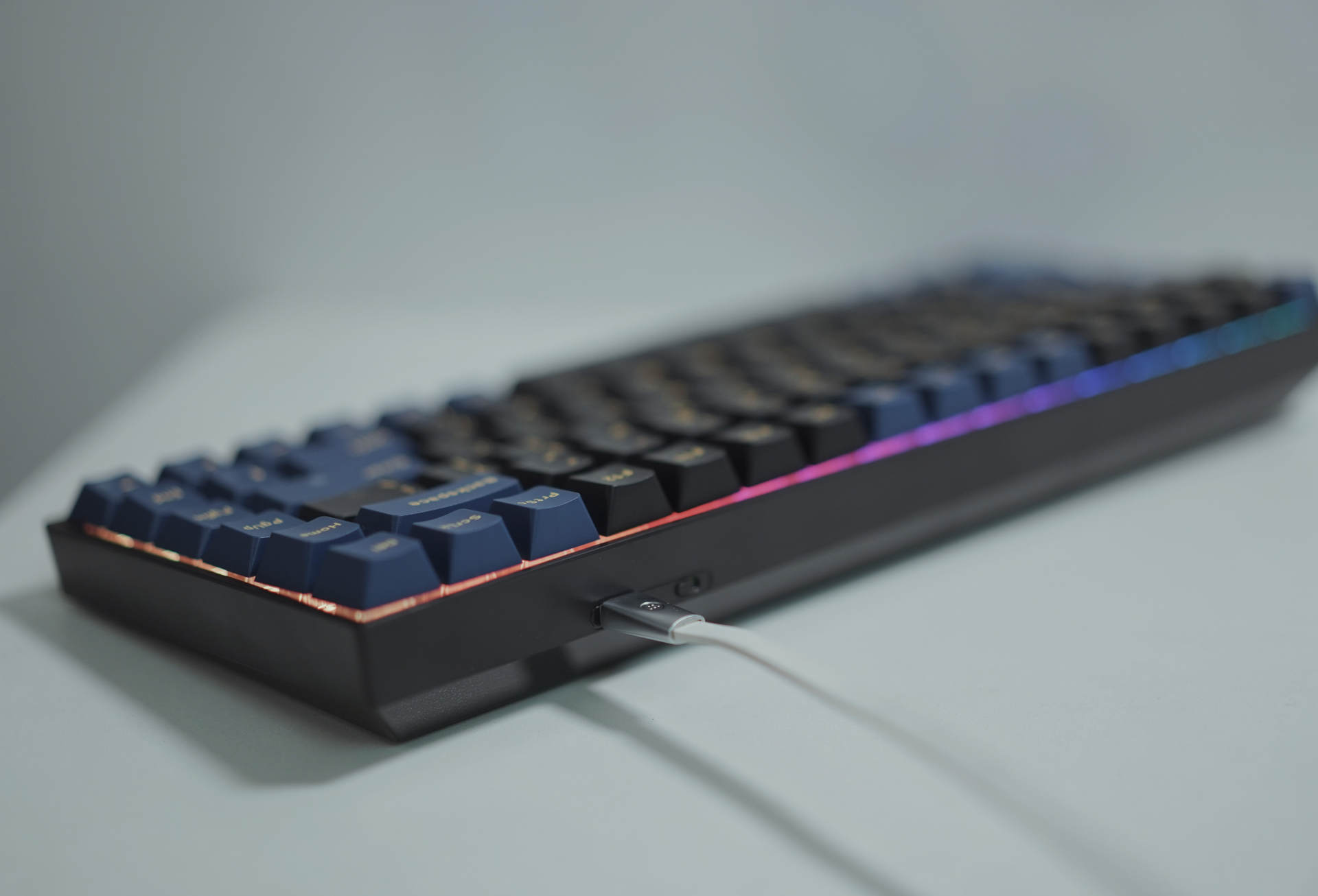 键盘入门到旗舰,新贵gm840pro开箱