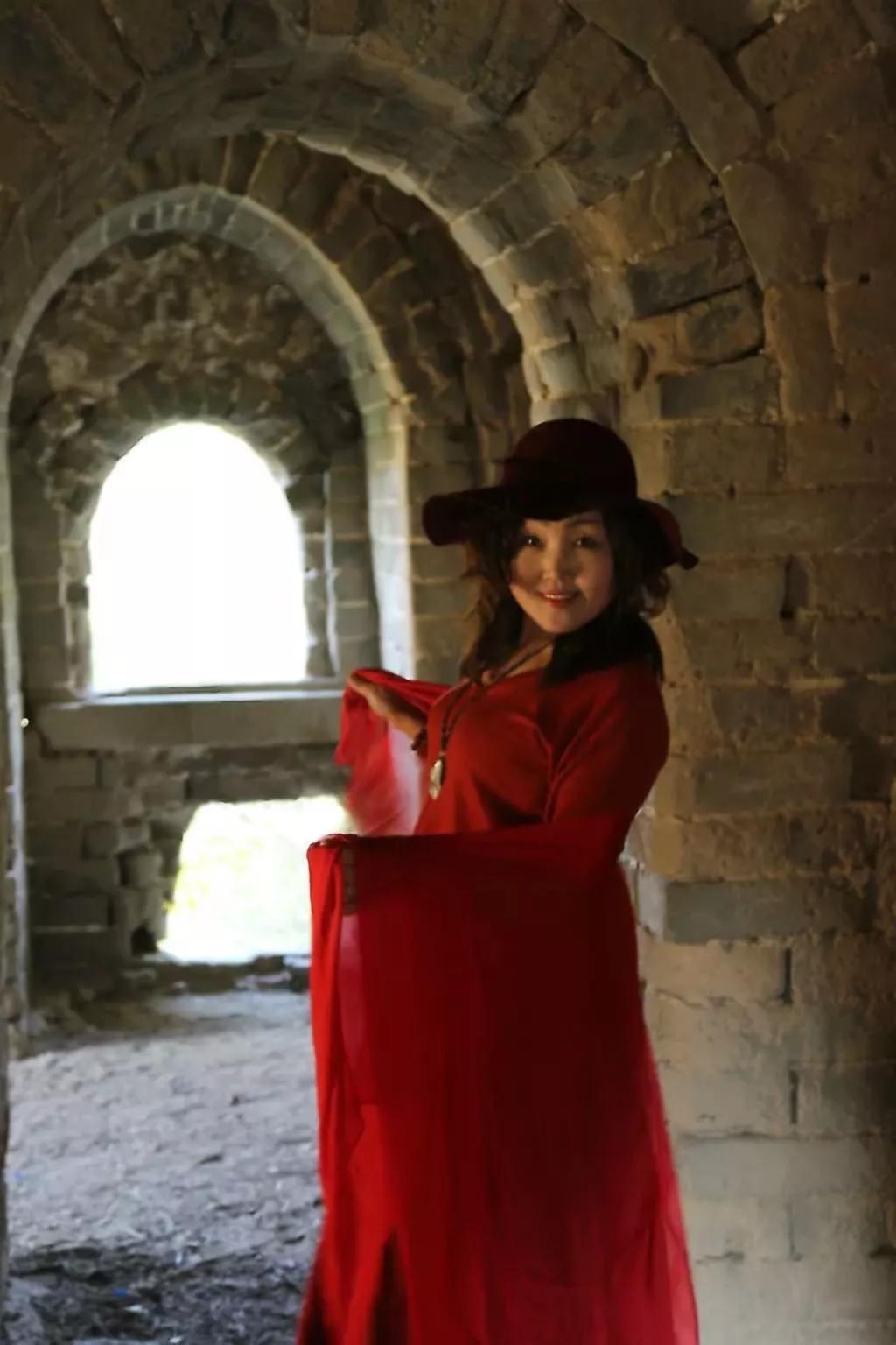 长城的眺望口和垛口,绥中锥子山长城风光