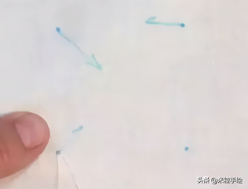 菱形格图案衣服属于什么风格,衣服镂空底边怎么弄好看