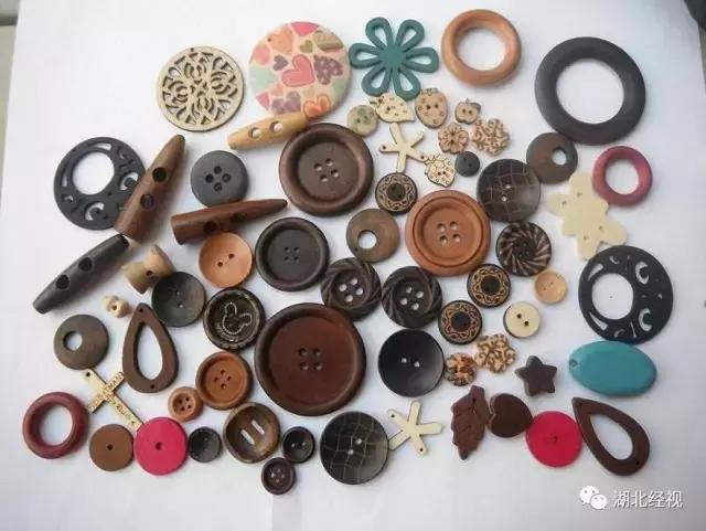 2岁宝宝眼角破了一个口子,眼角膜破了洞怎么办