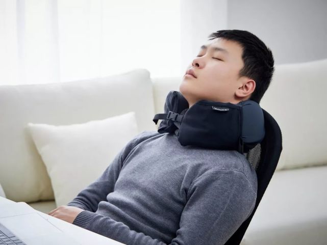 怎么选一款好的按摩椅,按摩椅怎么买不会被坑