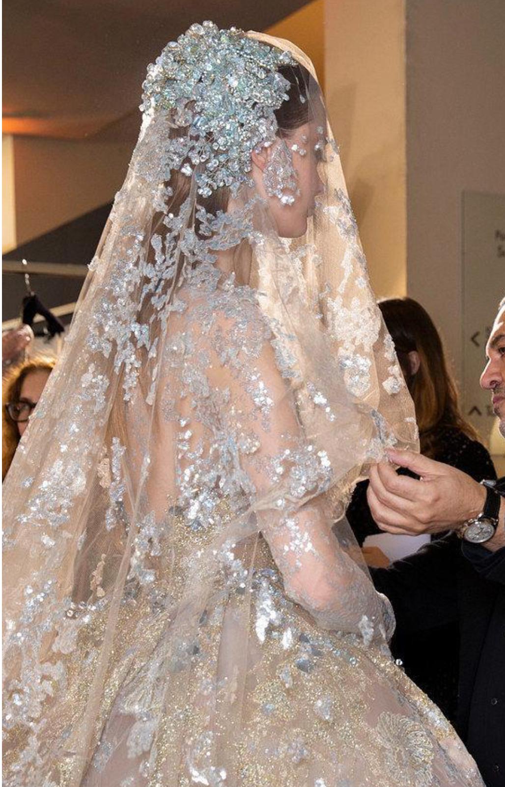 刘亦菲走红毯穿的礼服 (刘亦菲结婚了吗2017)