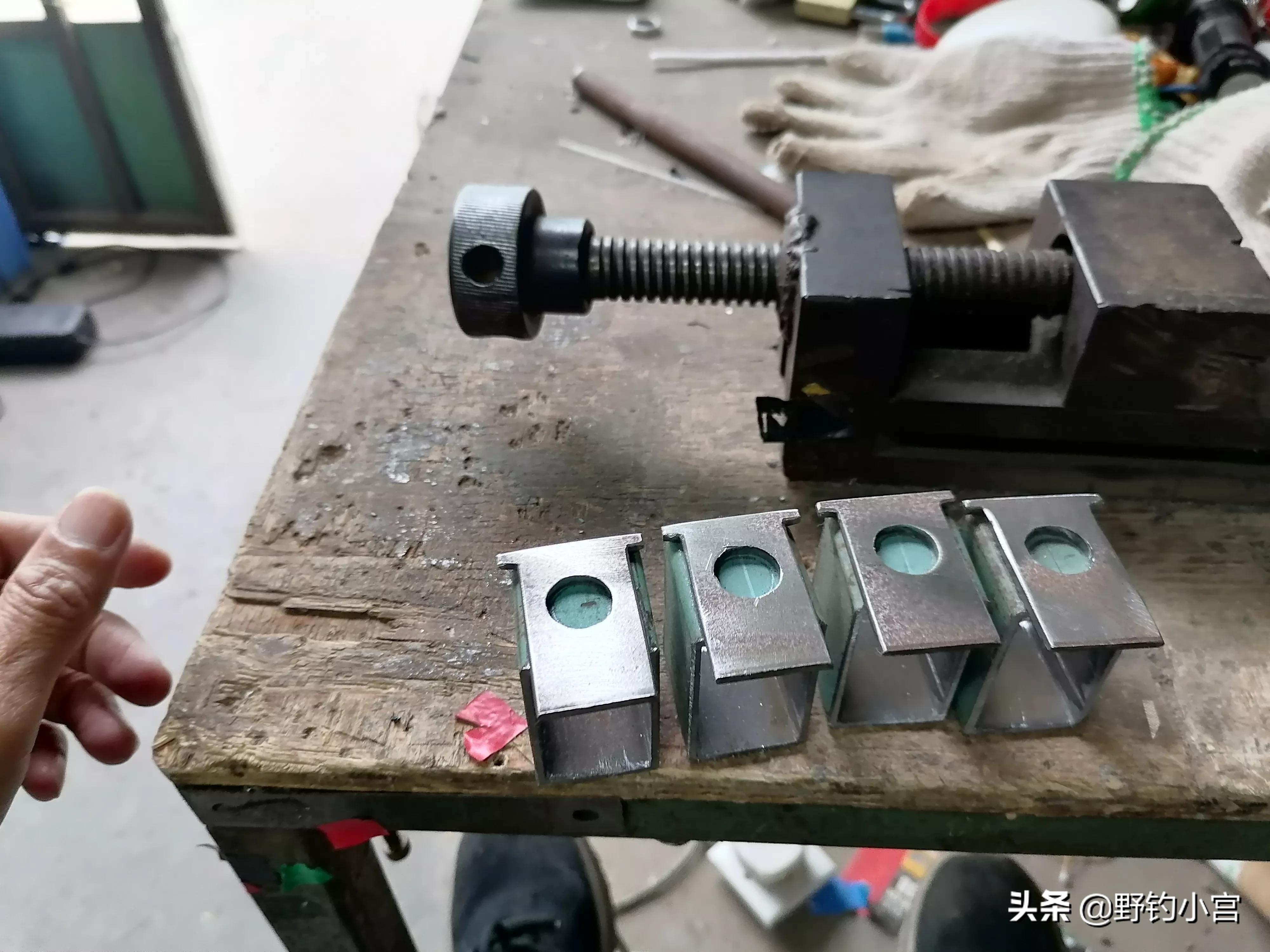 钓友自己设计的钓箱,别人自己制作钓鱼钓箱