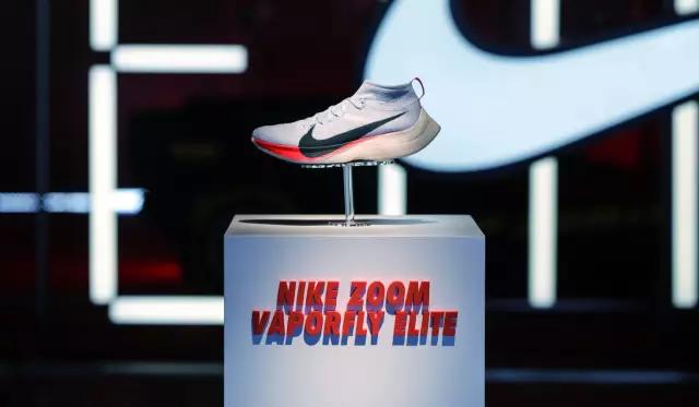 hokaoneone碳板跑鞋,碳板跑鞋质量怎么样