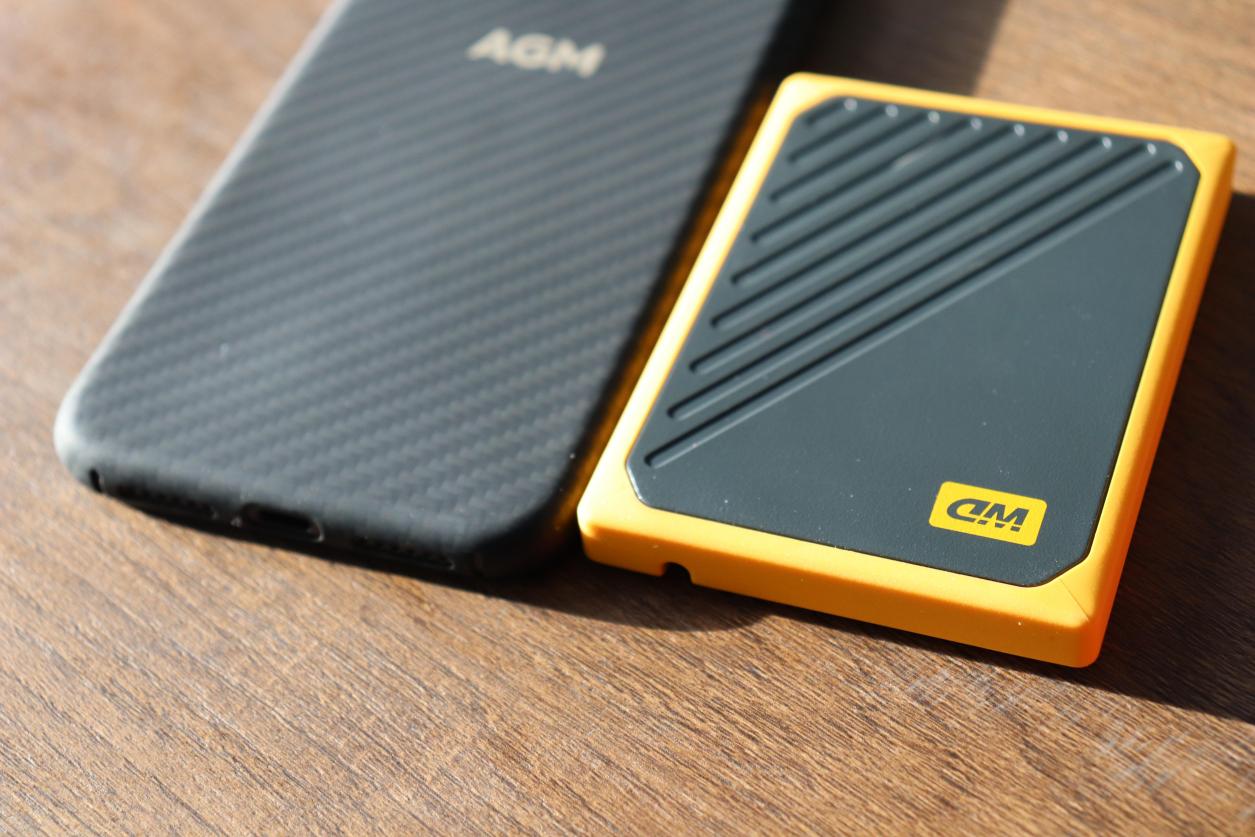 西数移动固态硬盘开箱,西数mypassport移动硬盘开箱