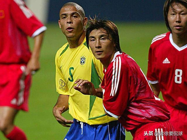 李毅说李玮峰是球霸,李玮峰国家队踢了多少场