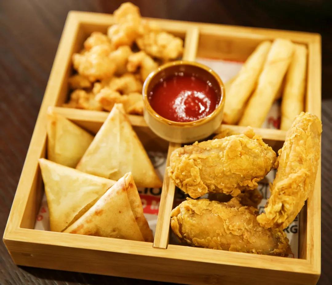 新店实探！通州西餐厅，德式烤猪肘，罕见大露台，20多款精酿啤酒