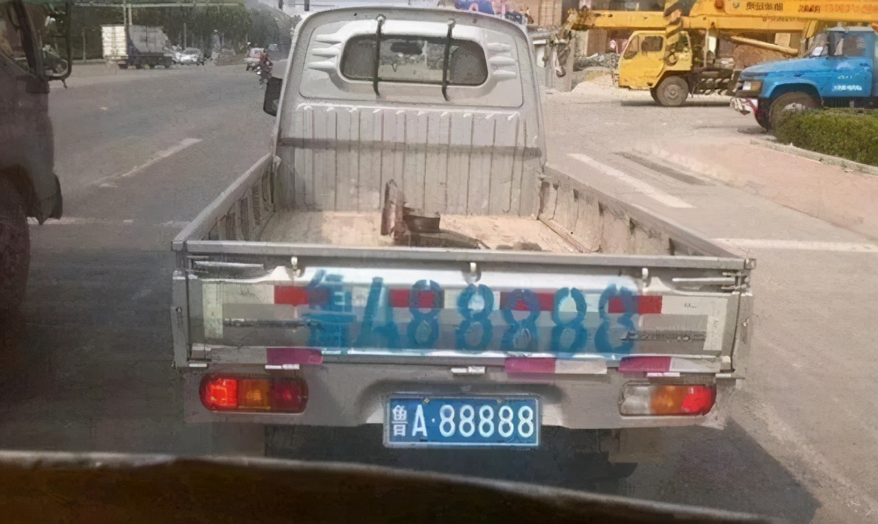 各省b88888车牌都在谁手上,各省份的a88888都挂在了哪些车上