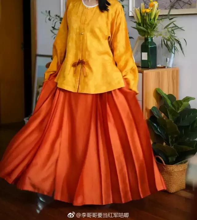 汉服的布料都有哪些,一般汉服什么布料比较舒服