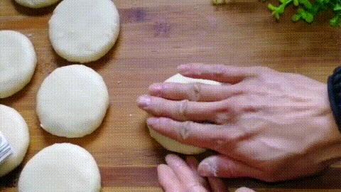 炸糖糕很粘锅怎么回事,炸糖糕漏糖