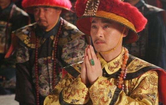 嘉庆皇帝也不算昏君，为什么他在位期间，大清还是走向了衰落呢？