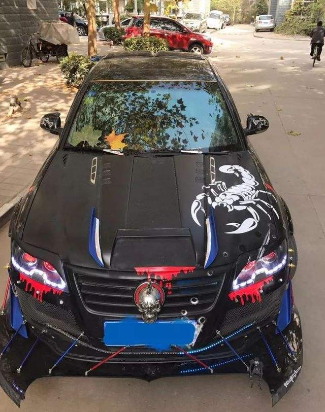 车里内饰装饰女生,车内一般都用什么装饰