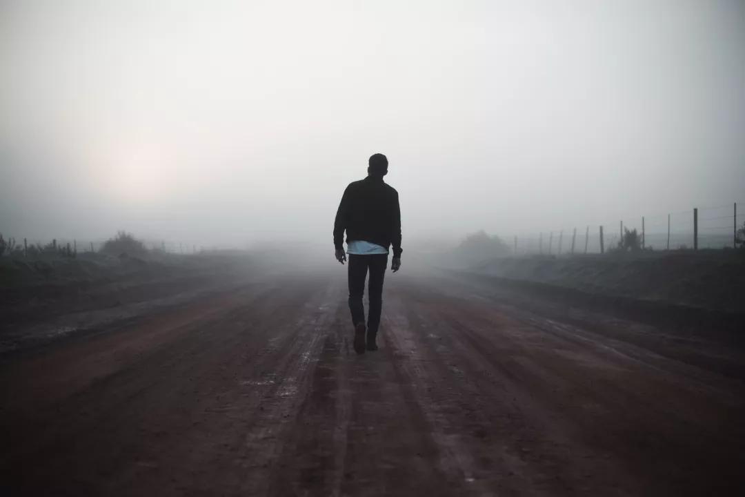 顺丰快递用我的信息寄东西给别人,顺丰快递员用自己的号发快递