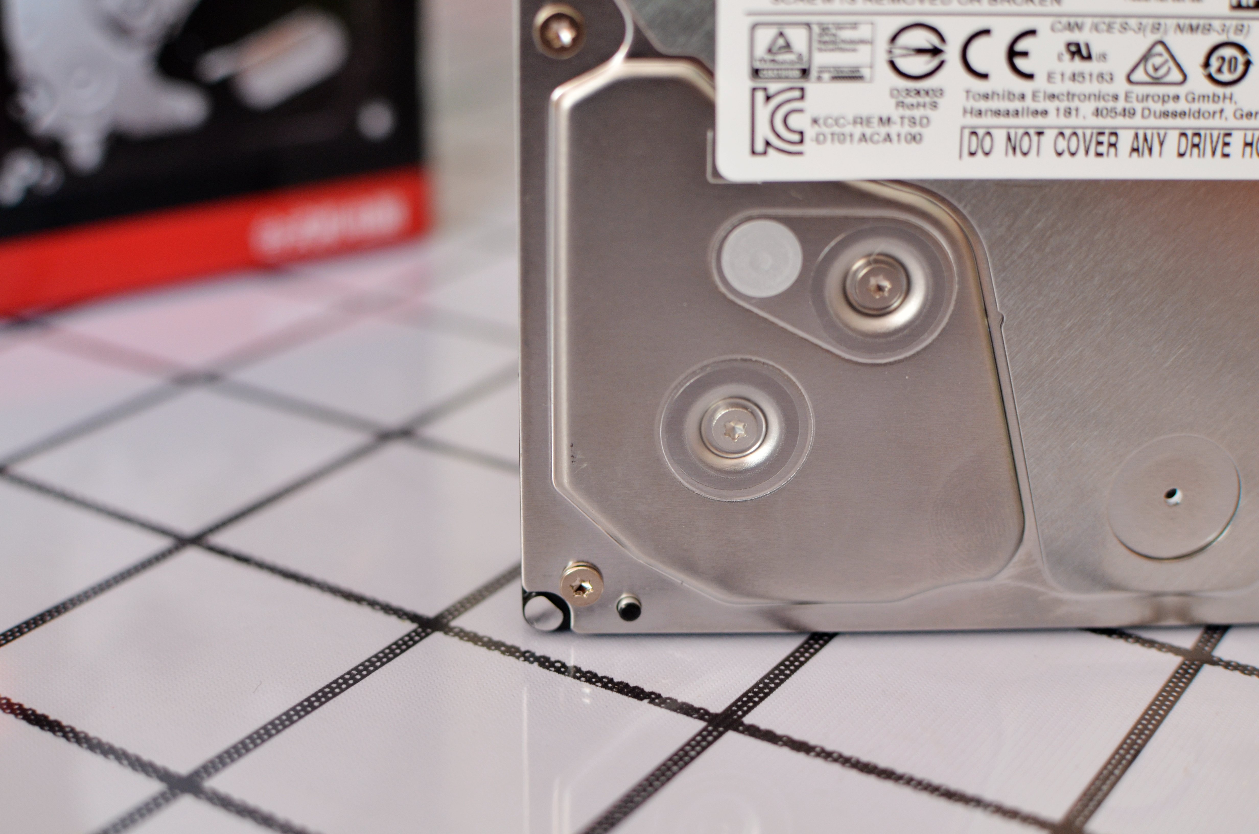 东芝p300系列3tb机械硬盘拆解,东芝p300pmr