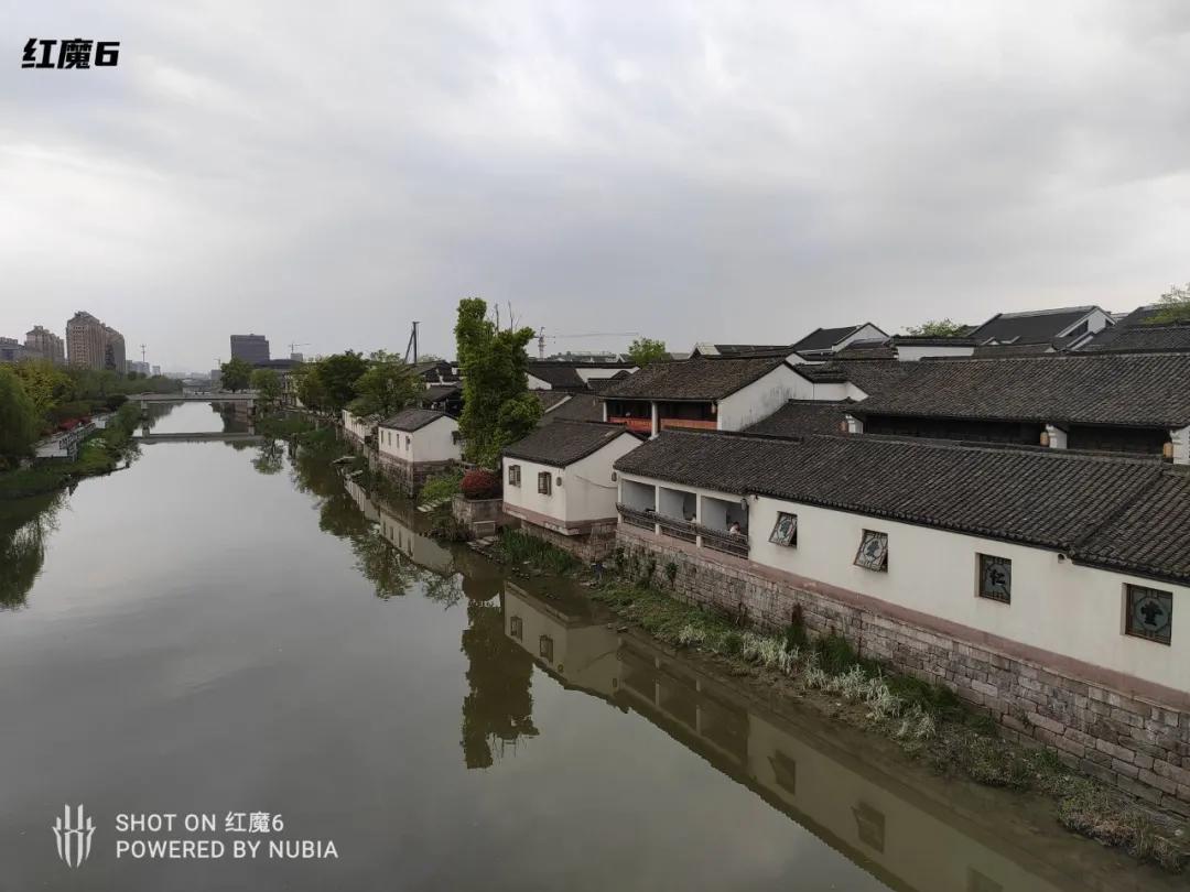 游戏手机该不该买,红魔黑鲨rog哪个值得入手