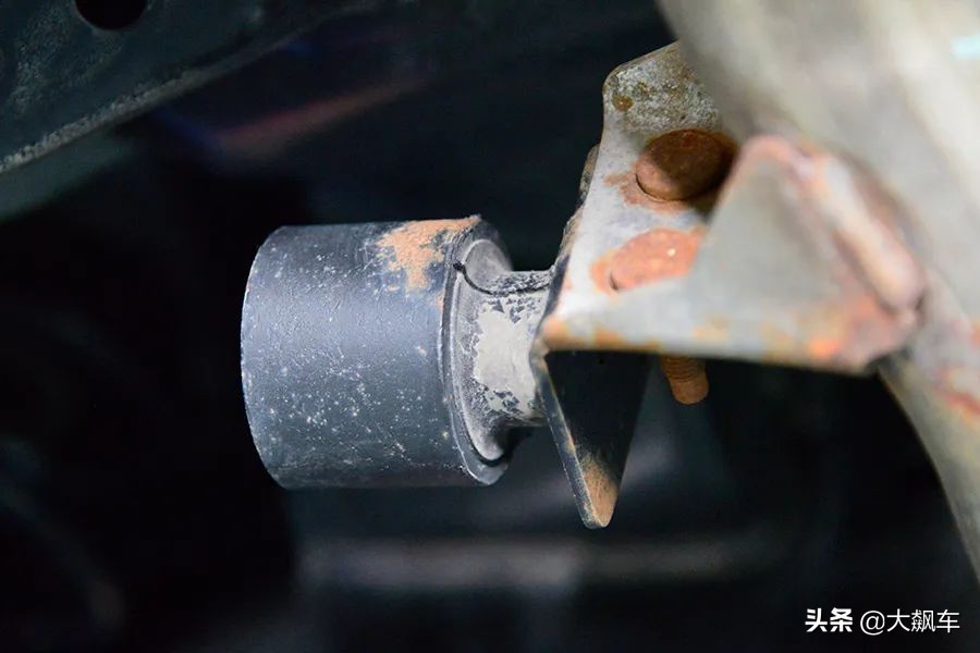 英菲尼迪274a和奔驰m274是同款吗,英菲尼迪m274发动机与奔驰一样吗